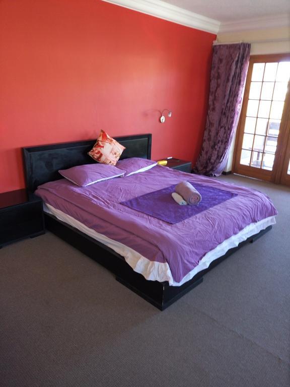 Jin Xin Guest House Windhoek Bagian luar foto